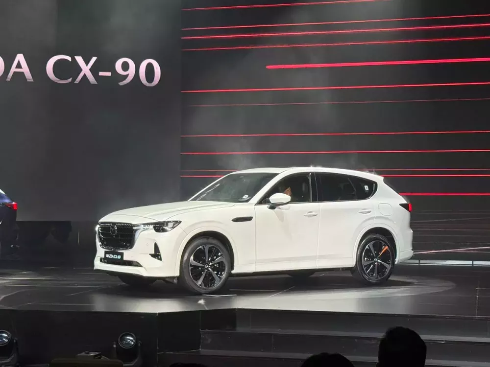 SUV hạng trung tiệm cận xe sang Mazda CX-60 chính thức được giới thiệu ở Việt Nam với giá rẻ hơn dự kiến SUV hạng trung tiệm cận xe sang Mazda CX-60 chính thức được giới thiệu ở Việt Nam với giá rẻ hơn dự kiến
