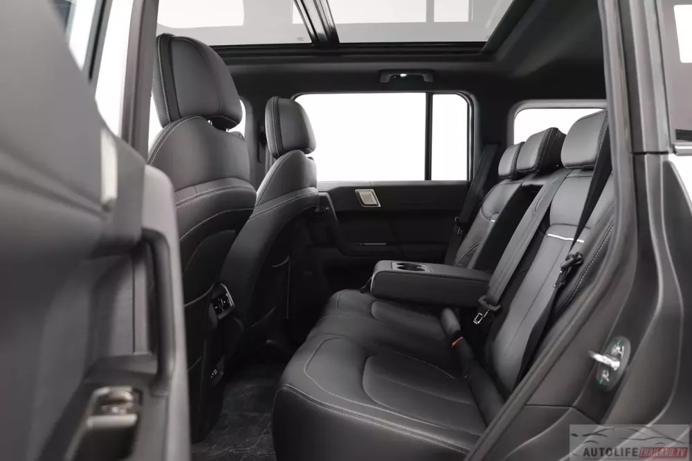 Jaecoo J6T REEV bản AWD có thêm cửa sổ trời toàn cảnh