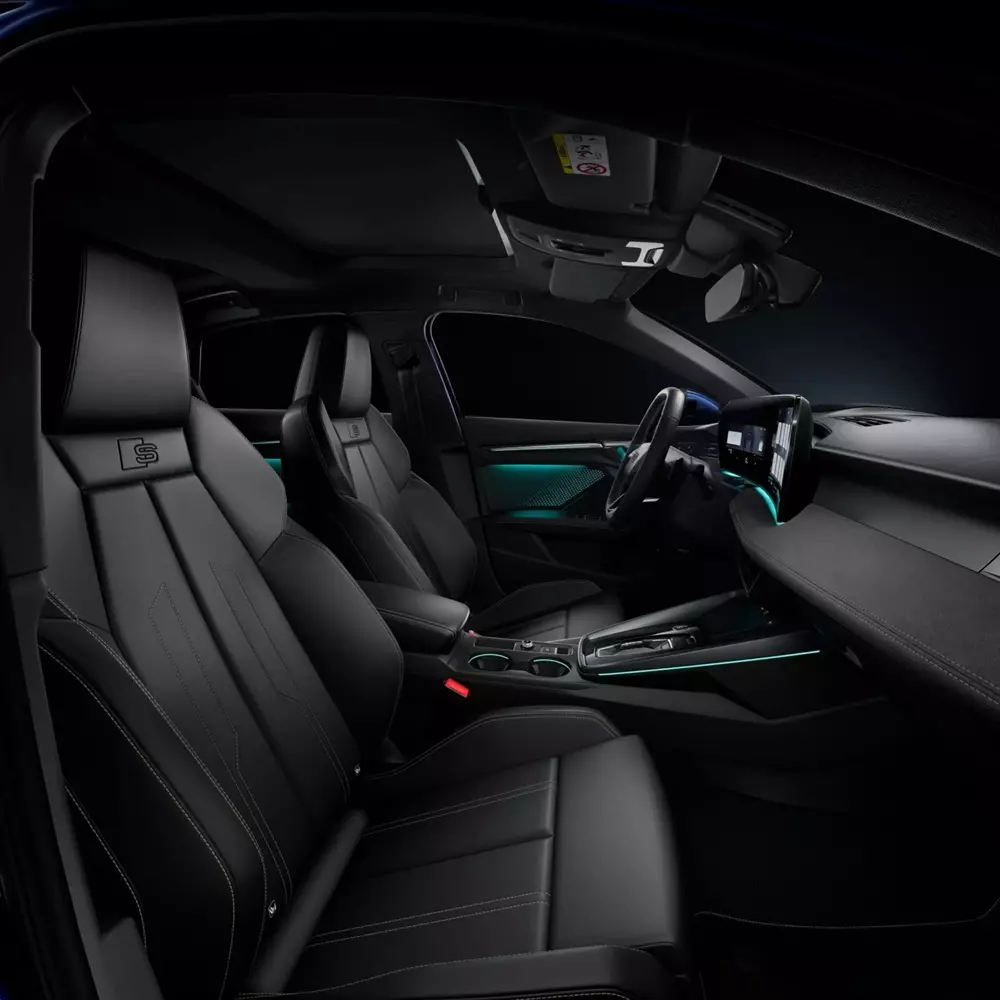 Audi A3 2027 có 4 gói vật liệu nội thất cho khách hàng lựa chọn Audi A3 2027 có 4 gói vật liệu nội thất cho khách hàng lựa chọn