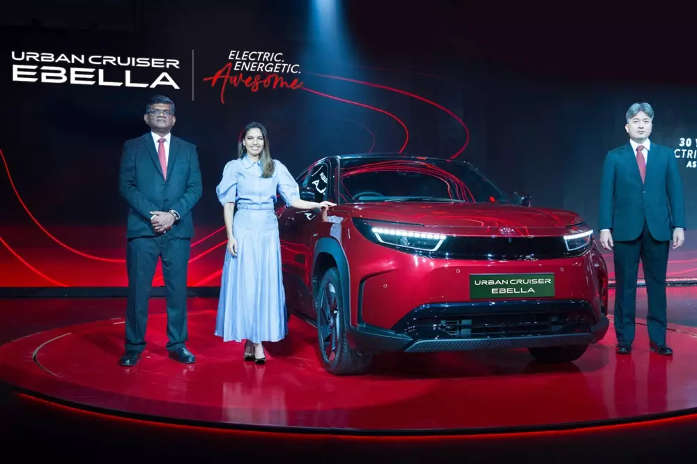SUV điện cỡ nhỏ Toyota Urban Cruiser Ebella được công bố giá bán sau hơn 1 năm ra mắt