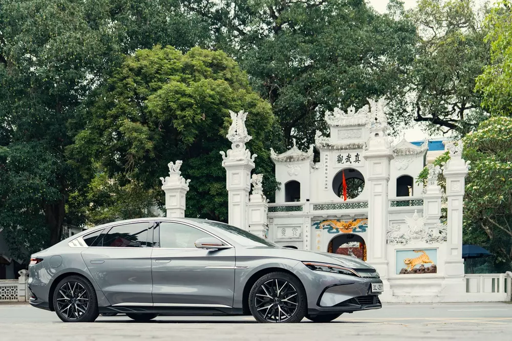 Mẫu sedan EV hạng sang BYD Han của BYD.