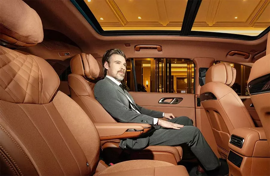 Hongqi E-HS9 là SUV 6 chỗ