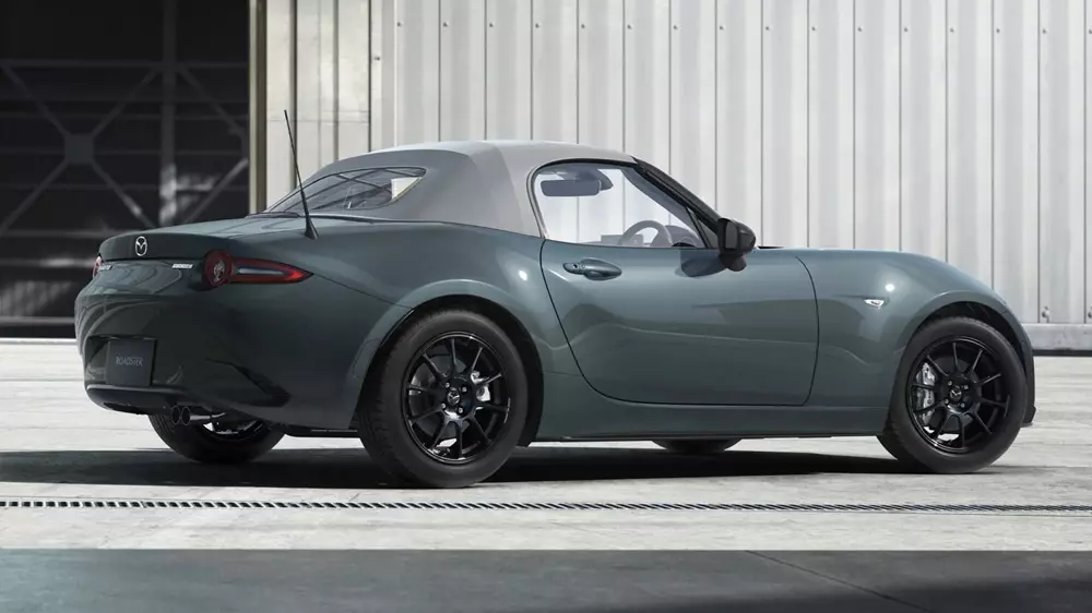 Mazda MX-5 PS 2027 vẫn dùng động cơ xăng 1.5L