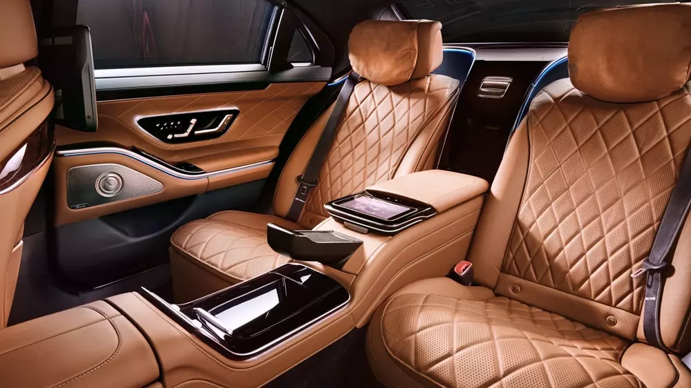 Hàng ghế sau dạng thương gia của Mercedes-Benz S 450 4Matic Luxury