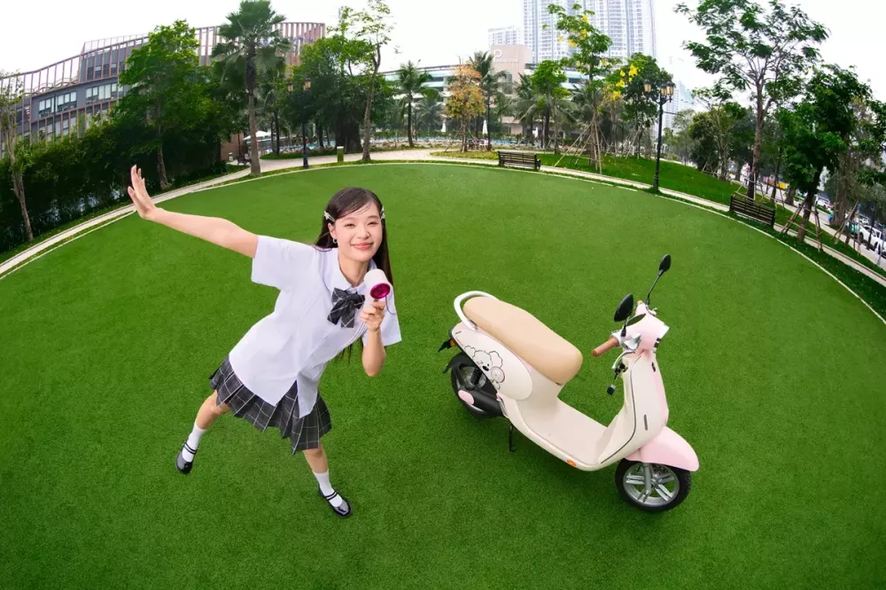 Yadea Omee có kích thước phù hợp với vóc dáng học sinh