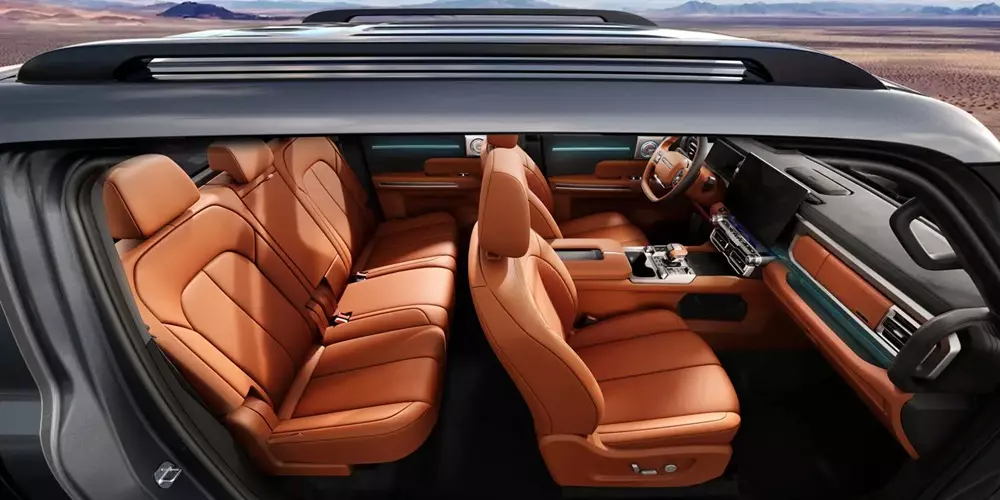 Chery Stockman được trang bị cabin kép với nội thất 2 hàng ghế