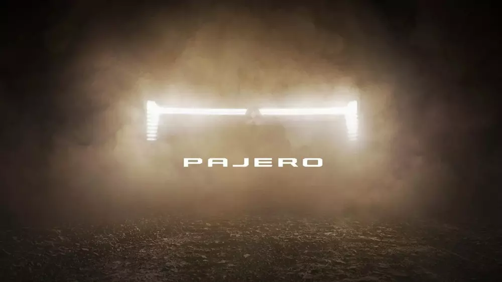 Mitsubishi Pajero 2027 sở hữu cụm đèn hình chữ T trên đầu xe