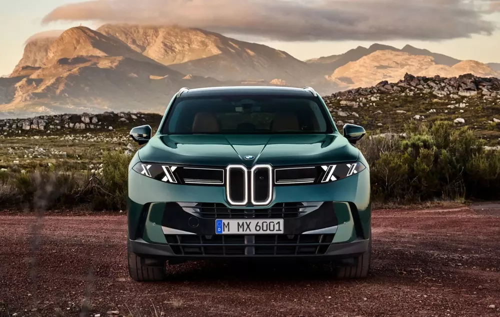 BMW X5 2027 sở hữu cụm đèn pha với đồ họa chữ X kép mới