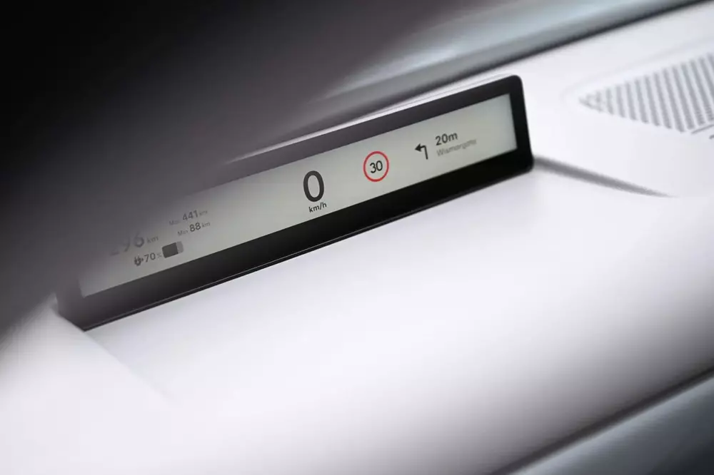 Bảng đồng hồ siêu mỏng của Hyundai Ioniq 3 bản tiêu chuẩn Bảng đồng hồ siêu mỏng của Hyundai Ioniq 3 bản tiêu chuẩn