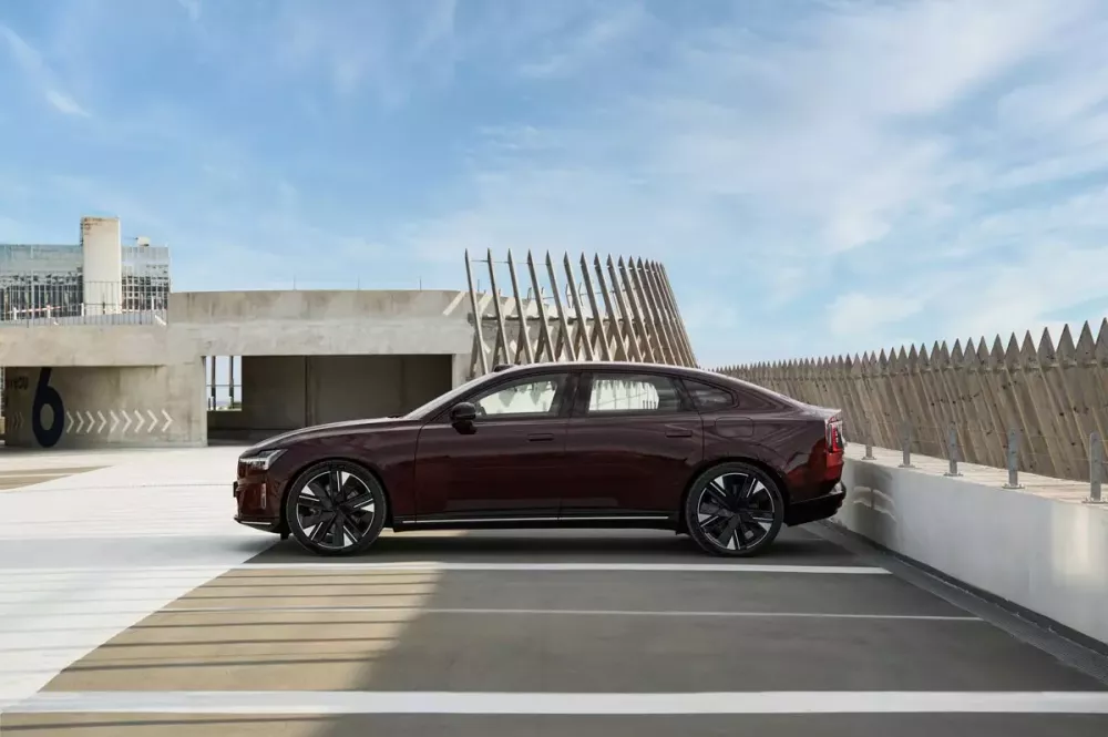 Volvo ES90 là mẫu xe có thiết kế ngoại thất độc đáo Volvo ES90 là mẫu xe có thiết kế ngoại thất độc đáo