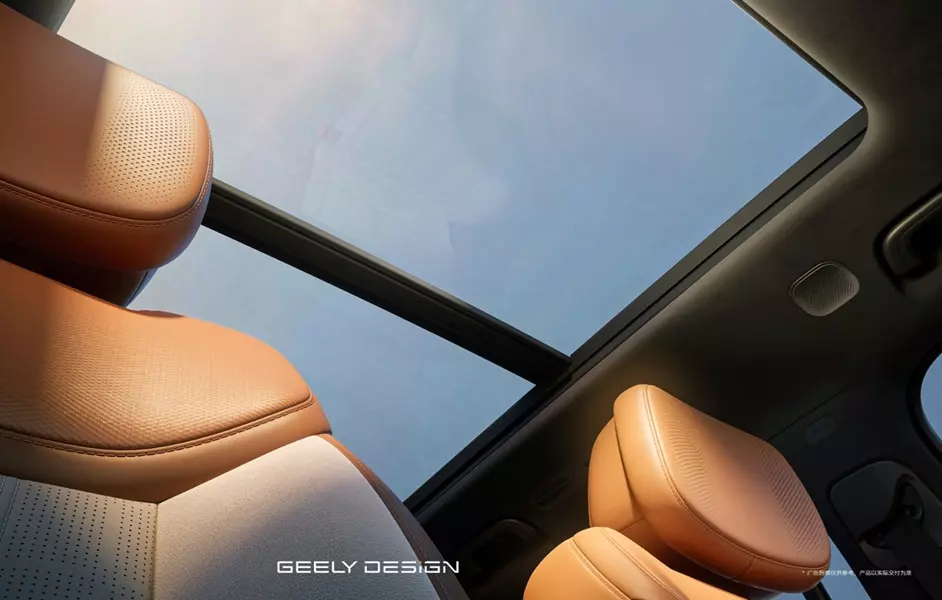 Geely Galaxy Cruiser 700 được trang bị cửa sổ trời toàn cảnh Geely Galaxy Cruiser 700 được trang bị cửa sổ trời toàn cảnh