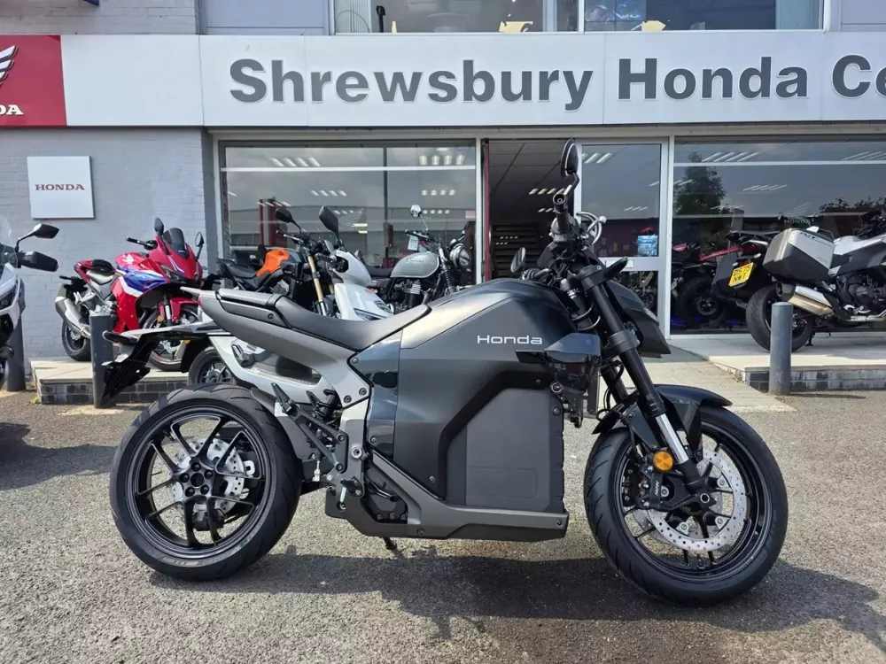 Honda WN7 là mô tô điện mang kiểu dáng naked bike Honda WN7 là mô tô điện mang kiểu dáng naked bike