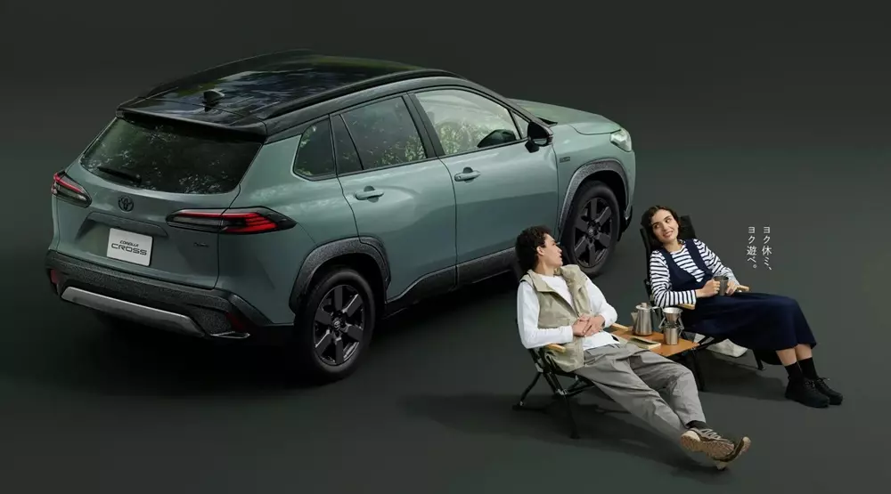 Toyota Corolla Cross Z Adventure sở hữu ốp giả kim loại trên cản trước và sau