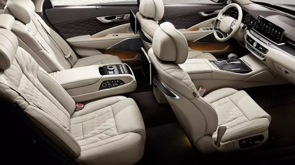 Khoang nội thất cao cấp của Kia K9 Khoang nội thất cao cấp của Kia K9