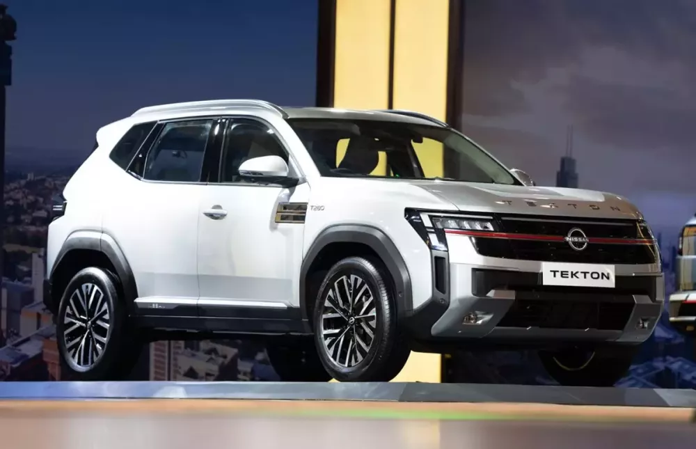 Nissan Tekton vốn là phiên bản song sinh của Renault và Dacia Duster Nissan Tekton vốn là phiên bản song sinh của Renault và Dacia Duster