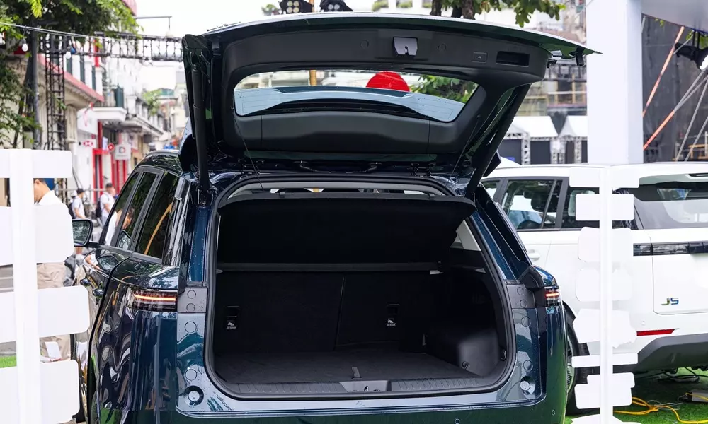Jaecoo J5 được trang bị cửa cốp chỉnh điện Jaecoo J5 được trang bị cửa cốp chỉnh điện
