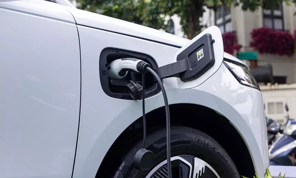Jaecoo J5 BEV Flagship hỗ trợ sạc nhanh 130 kW Jaecoo J5 BEV Flagship hỗ trợ sạc nhanh 130 kW