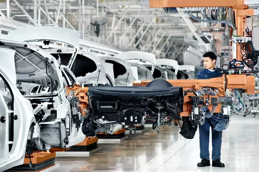 Khách hàng mua Viloran, Teramont X, Teramont President và Teramont Pro/Pro Max sẽ được tặng chuyến tham gian nhà máy SAIC-Volkswagen tại Trung Quốc Khách hàng mua Viloran, Teramont X, Teramont President và Teramont Pro/Pro Max sẽ được tặng chuyến tham gian nhà máy SAIC-Volkswagen tại Trung Quốc