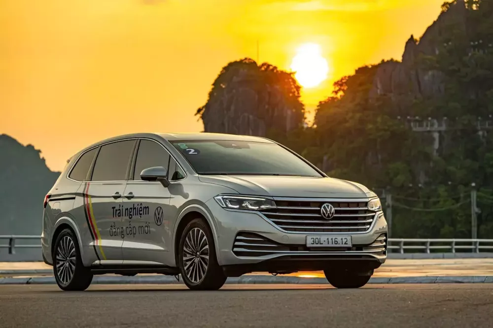 Volkswagen Việt Nam khuyến mại hàng trăm triệu đồng cho khách hàng mua xe trong tháng 7/2026 Volkswagen Việt Nam khuyến mại hàng trăm triệu đồng cho khách hàng mua xe trong tháng 7/2026