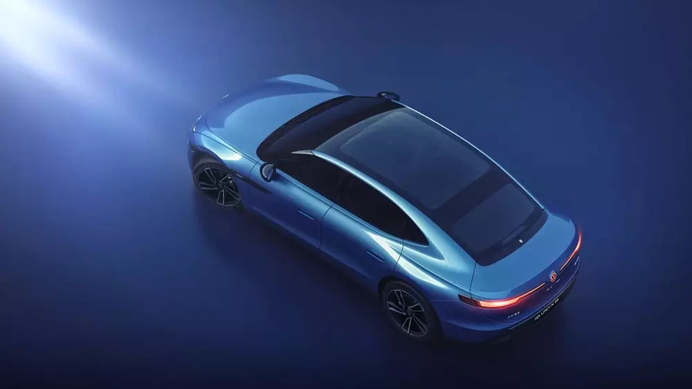 Volkswagen ID. Unyx 09 sở hữu trần kính toàn cảnh