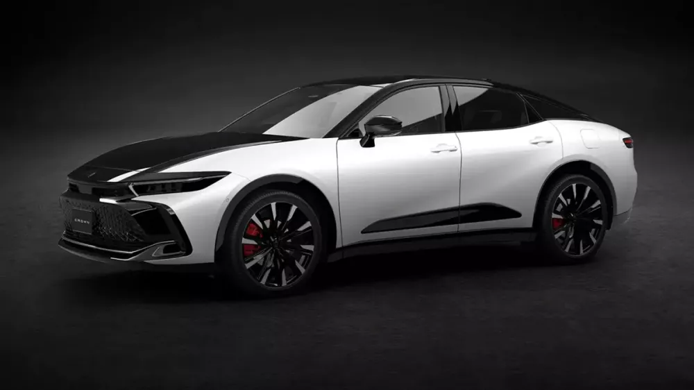 Toyota Crown Crossover 2027 lộ diện, được điều chỉnh chi tiết thiết kế từng gây nhiều tranh cãi Toyota Crown Crossover 2027 lộ diện, được điều chỉnh chi tiết thiết kế từng gây nhiều tranh cãi