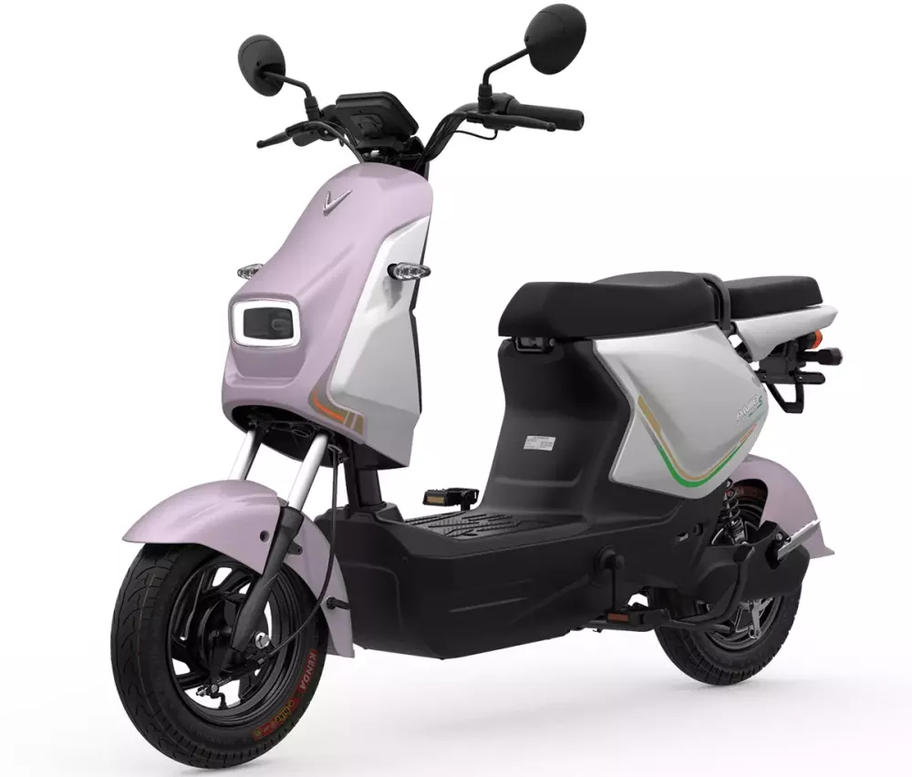 VinFast Amio S2 có thể chạy tối đa 65 km sau mỗi lần sạc VinFast Amio S2 có thể chạy tối đa 65 km sau mỗi lần sạc