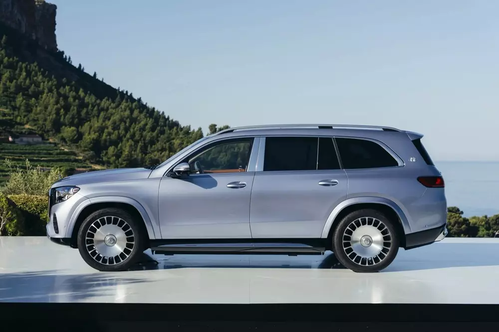 Mercedes-Maybach GLS 680 2027 được trang bị động cơ V8 mạnh mẽ Mercedes-Maybach GLS 680 2027 được trang bị động cơ V8 mạnh mẽ