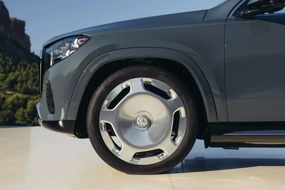 Bộ mâm 23 inch tùy chọn của Mercedes-Maybach GLS 680 2027 Bộ mâm 23 inch tùy chọn của Mercedes-Maybach GLS 680 2027