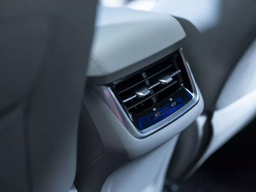 Ford Territory Platinum có hệ thống lọc không khí thông minh tích hợp bộ lọc PM2.5 và máy ion hóa Ford Territory Platinum có hệ thống lọc không khí thông minh tích hợp bộ lọc PM2.5 và máy ion hóa