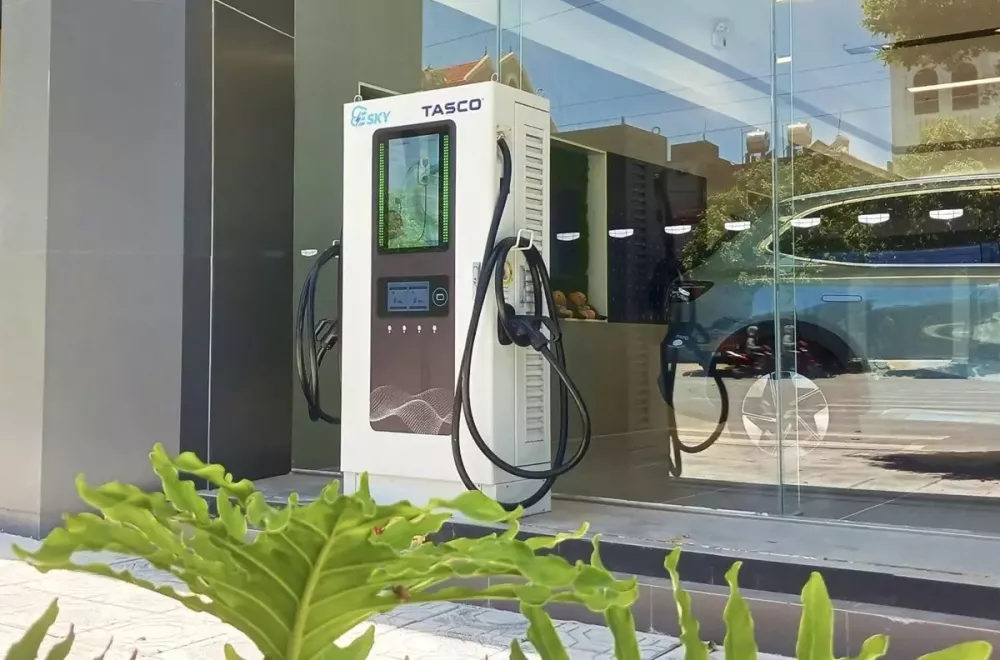 Chỉ trong hơn 1 tháng, Tasco đã phủ khoảng 50% mạng lưới trạm sạc đa thương hiệu tại Việt Nam Chỉ trong hơn 1 tháng, Tasco đã phủ khoảng 50% mạng lưới trạm sạc đa thương hiệu tại Việt Nam