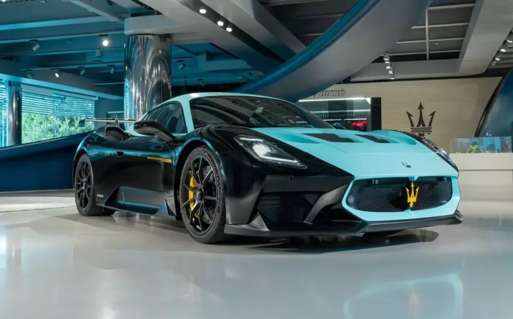 Vén màn Maserati MC20 GT2 Stradale độc nhất vô nhị, được chế tác riêng cho một đại gia Vén màn Maserati MC20 GT2 Stradale độc nhất vô nhị, được chế tác riêng cho một đại gia
