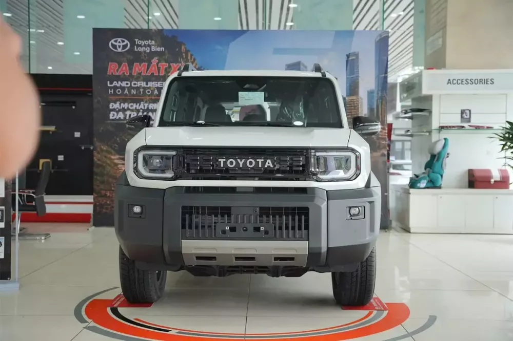 “Xe chơi” Toyota Land Cruiser FJ ra mắt Việt Nam, giá từ 1,198 tỷ đồng