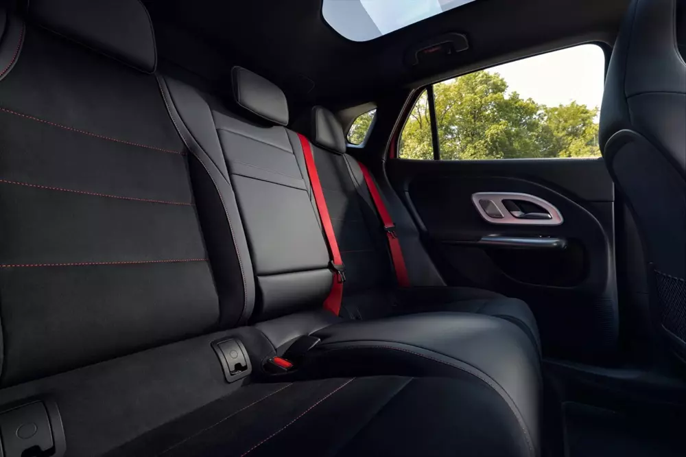 Hàng ghế sau của Mercedes-Benz GLA 2027 Hàng ghế sau của Mercedes-Benz GLA 2027
