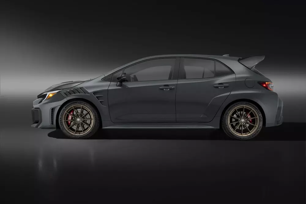 Toyota GRMN Corolla sở hữu mâm rèn và lốp Michelin Pilot Sport Cup 2 