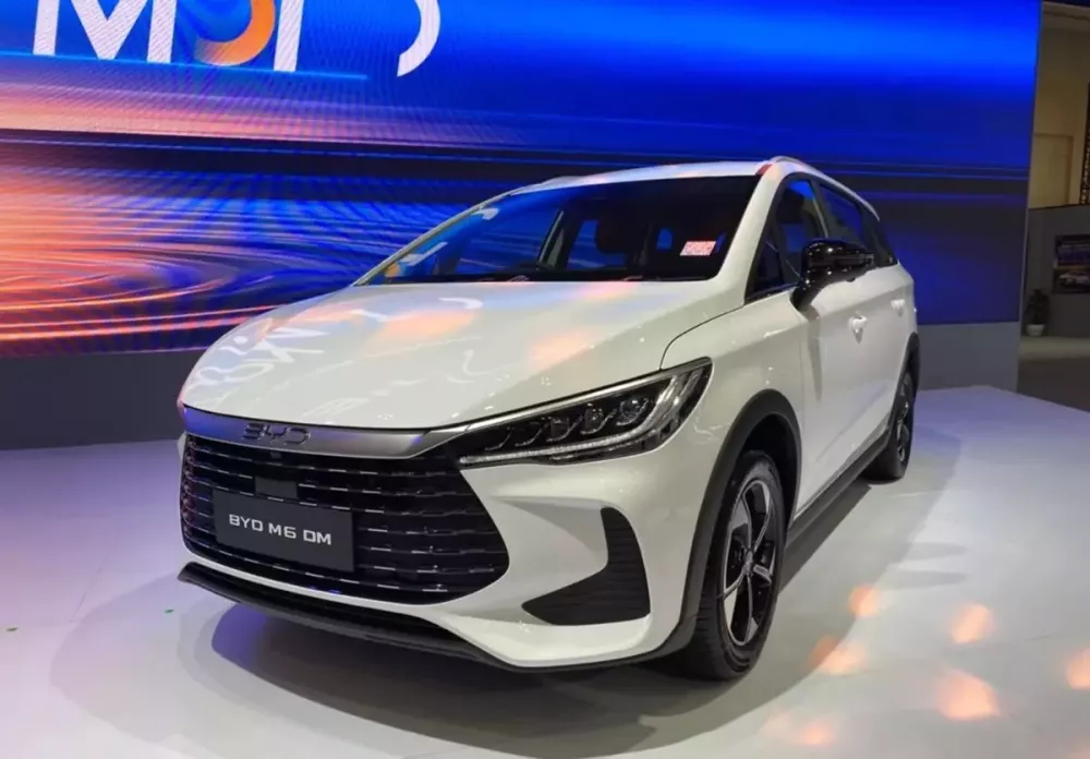 BYD M6 DM bản cao cấp nhất có các tính năng an toàn chủ động ADAS BYD M6 DM bản cao cấp nhất có các tính năng an toàn chủ động ADAS