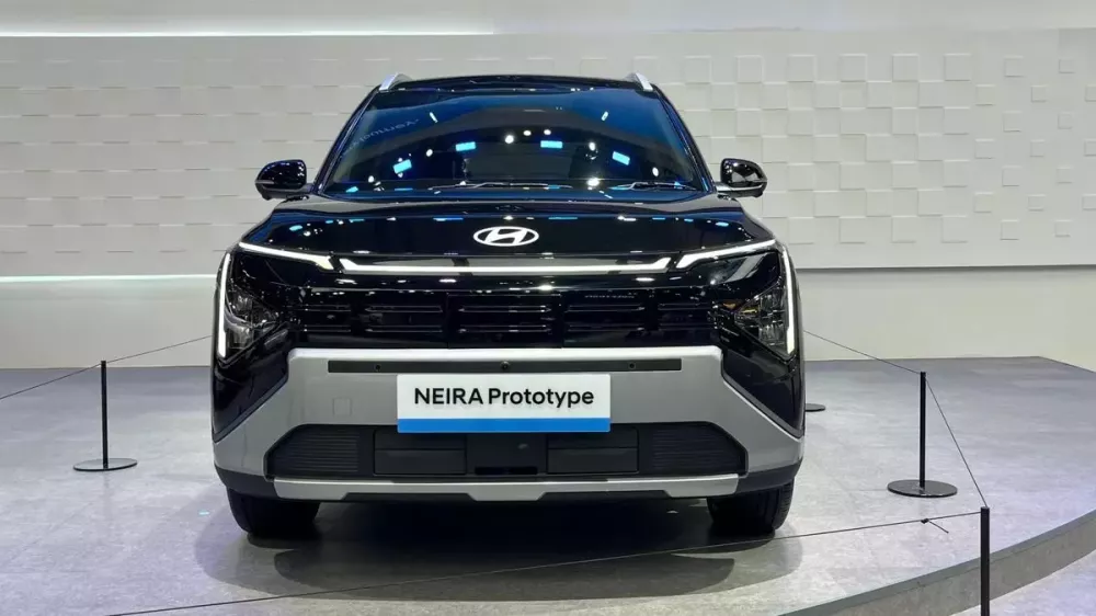 Hyundai Neira chỉ thay đổi nhẹ về thiết kế so với Kia Carens Clavis EV Hyundai Neira chỉ thay đổi nhẹ về thiết kế so với Kia Carens Clavis EV