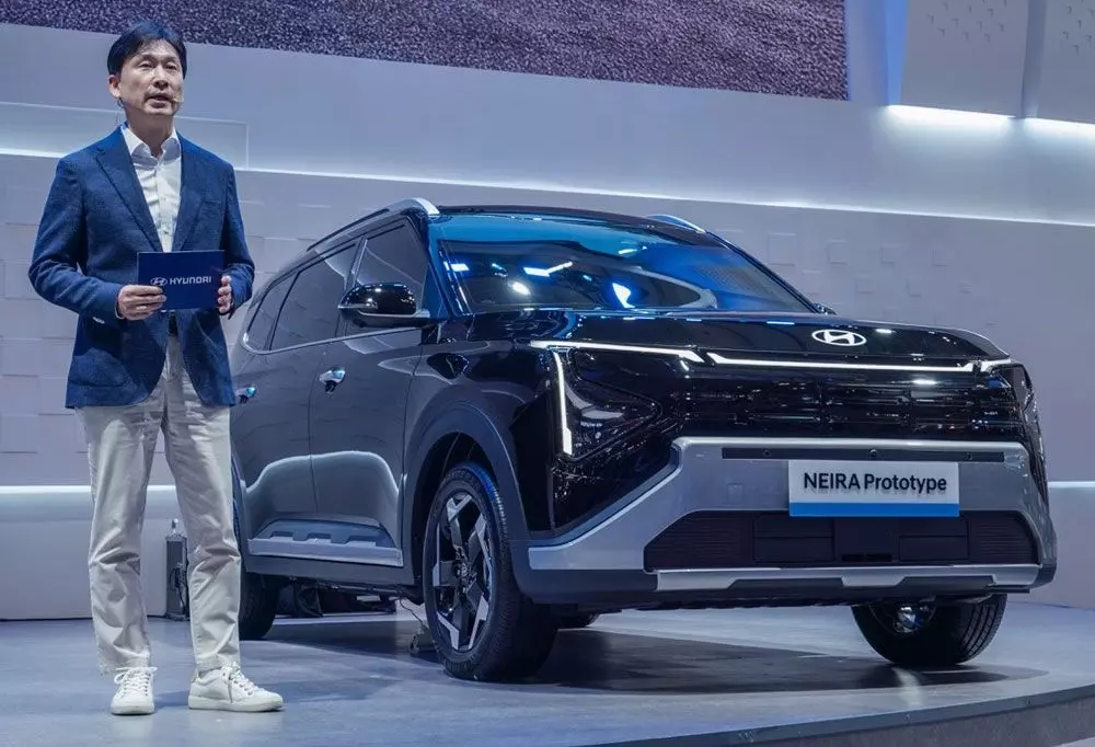 Hyundai ra mắt mẫu MPV cỡ nhỏ mới ở Đông Nam Á Hyundai ra mắt mẫu MPV cỡ nhỏ mới ở Đông Nam Á