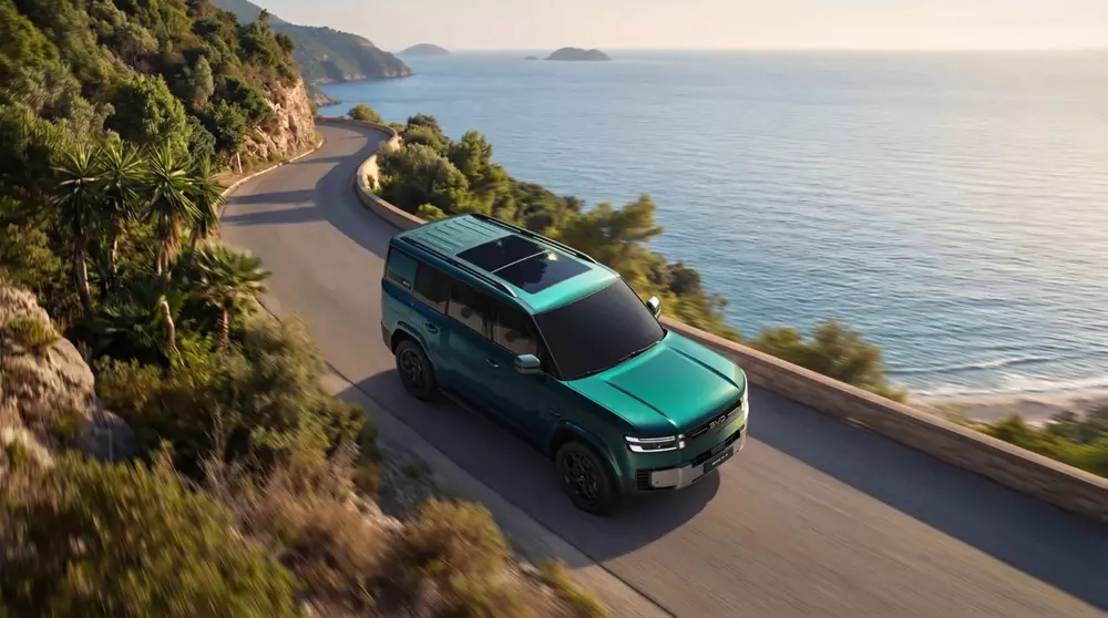 BYD Ti 7 sở hữu trần kính toàn cảnh BYD Ti 7 sở hữu trần kính toàn cảnh