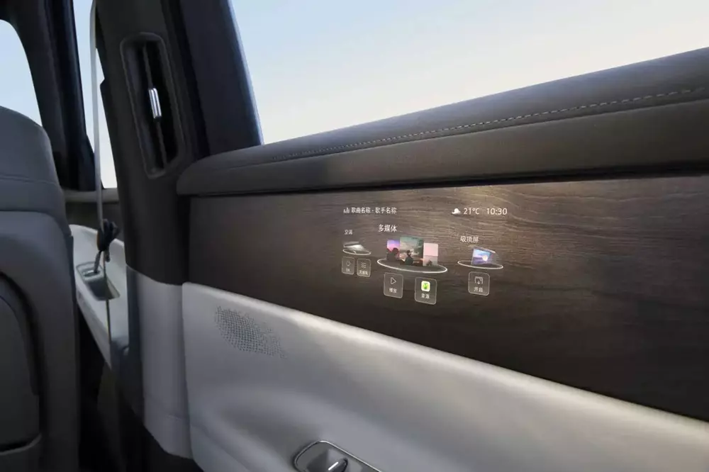 Màn hình cảm ứng có thể ẩn, hiện trên táp-pi cửa của Volkswagen ID. Era 9X Màn hình cảm ứng có thể ẩn, hiện trên táp-pi cửa của Volkswagen ID. Era 9X