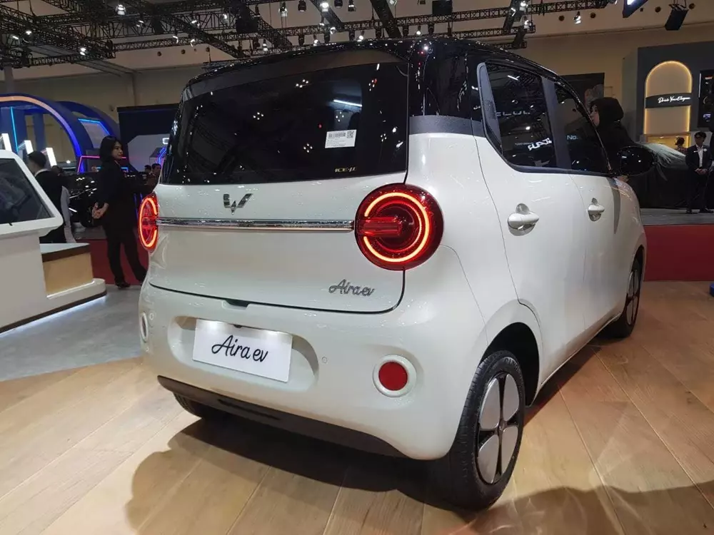 Khu vực phía sau của Wuling Hongguang Mini EV 2026 có thiết kế tương đồng với phía trước Khu vực phía sau của Wuling Hongguang Mini EV 2026 có thiết kế tương đồng với phía trước
