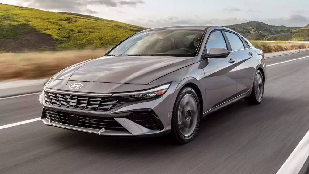Hyundai thăng hoa nhờ xe xăng, Elantra và Tucson gánh doanh số Hyundai thăng hoa nhờ xe xăng, Elantra và Tucson gánh doanh số
