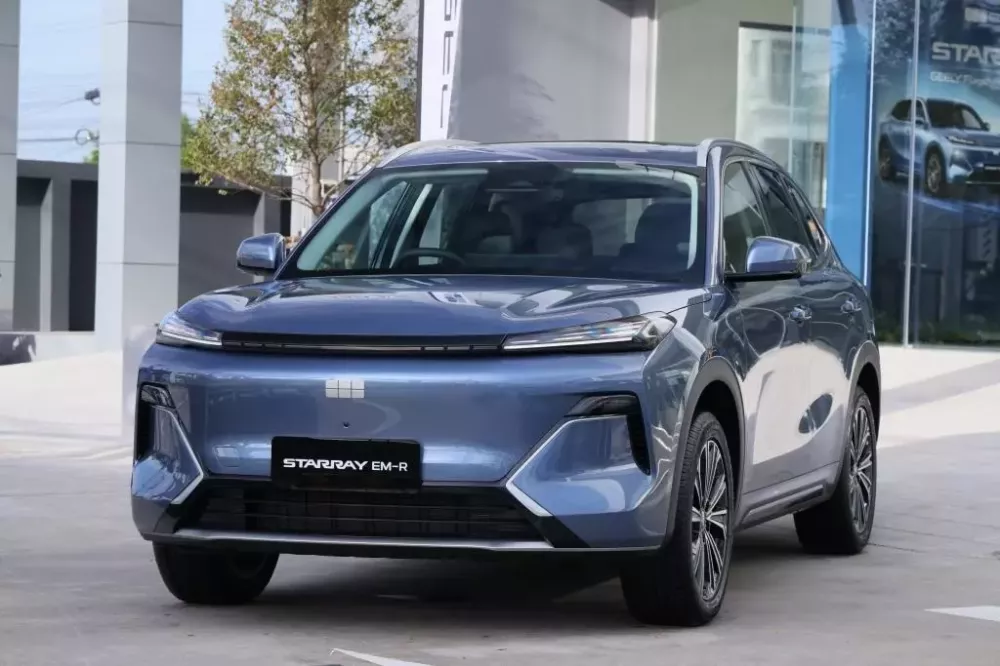 Geely Starray EM-R chạy được 105 km sau khi sạc đầy pin Geely Starray EM-R chạy được 105 km sau khi sạc đầy pin