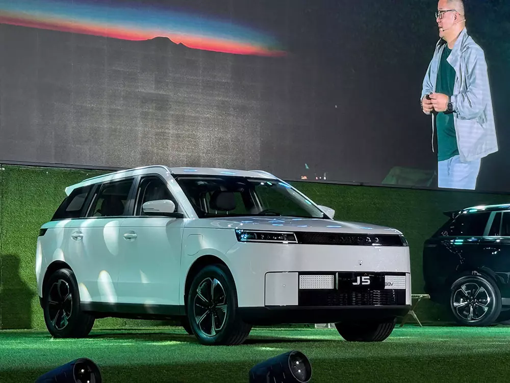 Jaecoo J5 EV Flagship là bản cao cấp nhất của dòng xe này Jaecoo J5 EV Flagship là bản cao cấp nhất của dòng xe này