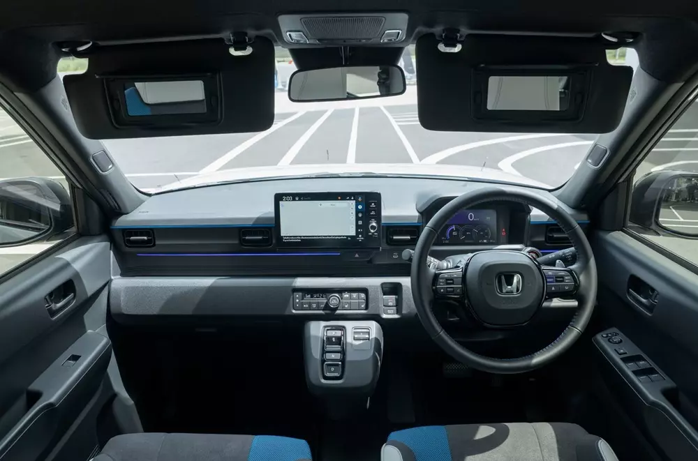 Khoang lái của Honda Super-One Khoang lái của Honda Super-One