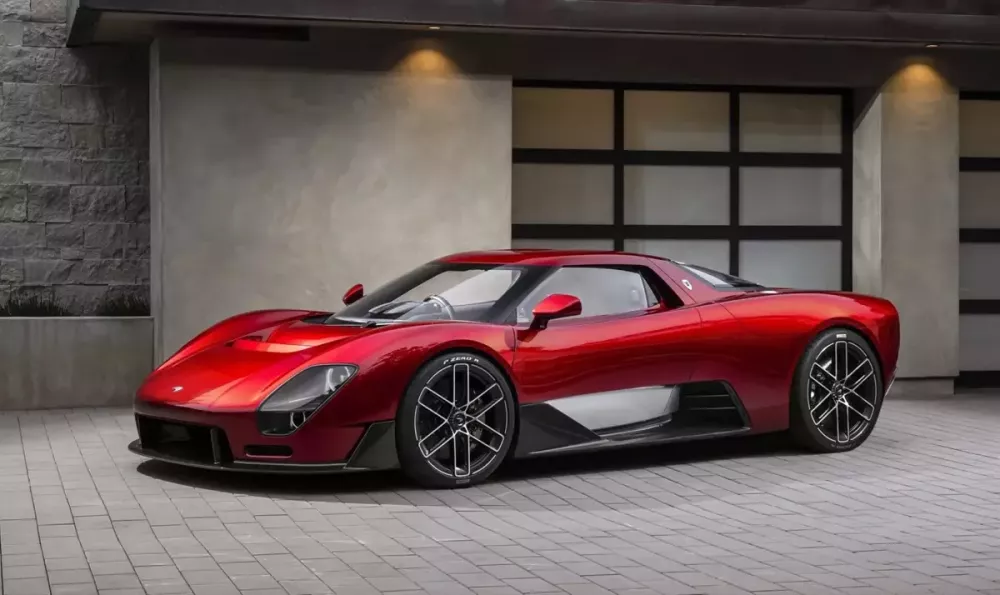 McLaren McL 6GT lấy cảm hứng thiết kế từ M6GT McLaren McL 6GT lấy cảm hứng thiết kế từ M6GT