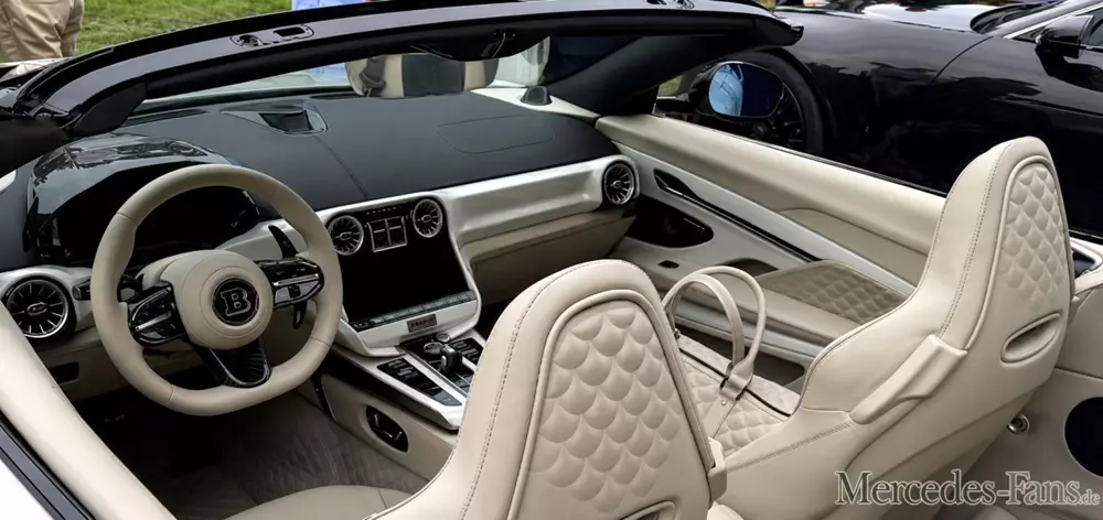 Nội thất của Bodo Cabriolet sơn màu be Silk Stone Nội thất của Bodo Cabriolet sơn màu be Silk Stone
