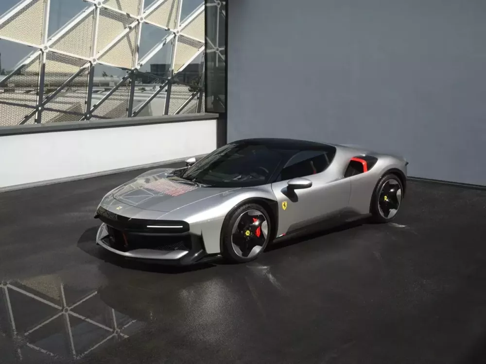 Vén màn Ferrari CZ26 độc nhất vô nhị mới Vén màn Ferrari CZ26 độc nhất vô nhị mới
