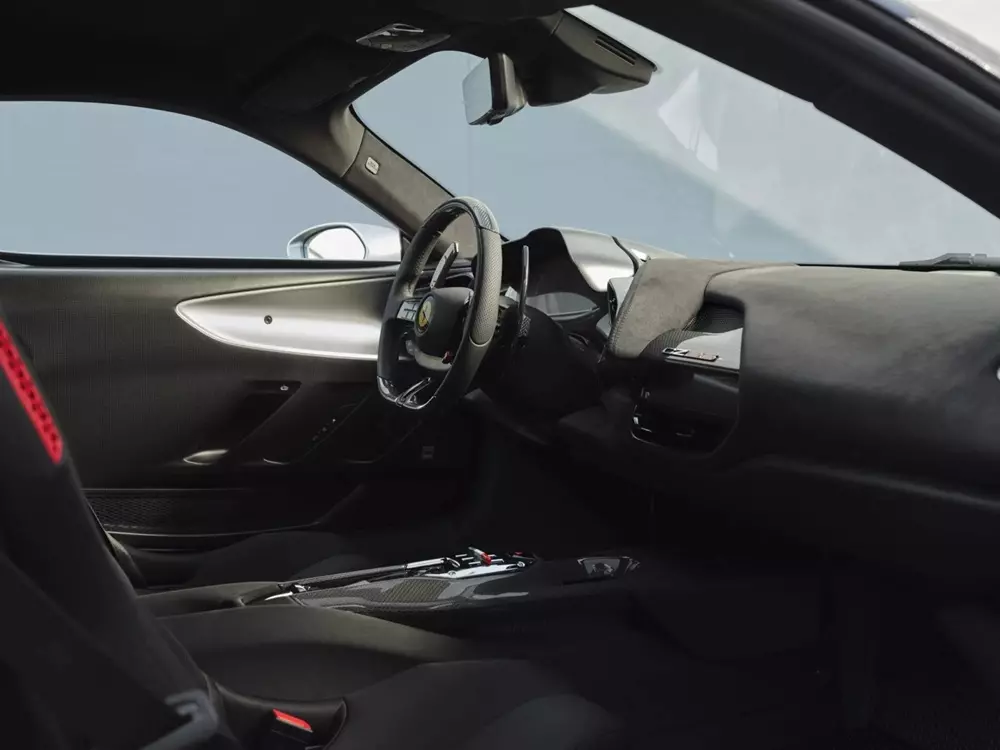 Nội thất của Ferrari CZ26 đậm chất thể thao Nội thất của Ferrari CZ26 đậm chất thể thao