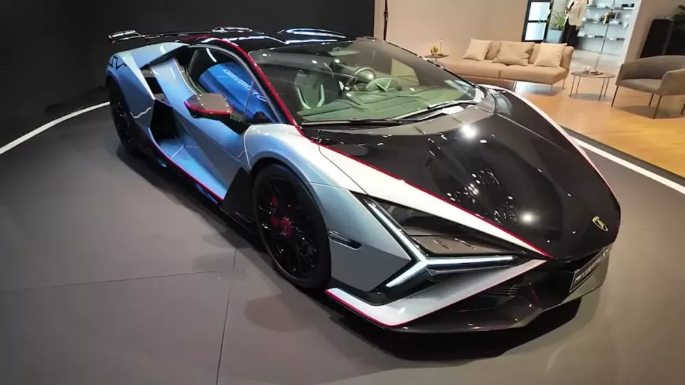 Lamborghini Revuelto SV có số lượng sản xuất đúng 1.963 chiếc