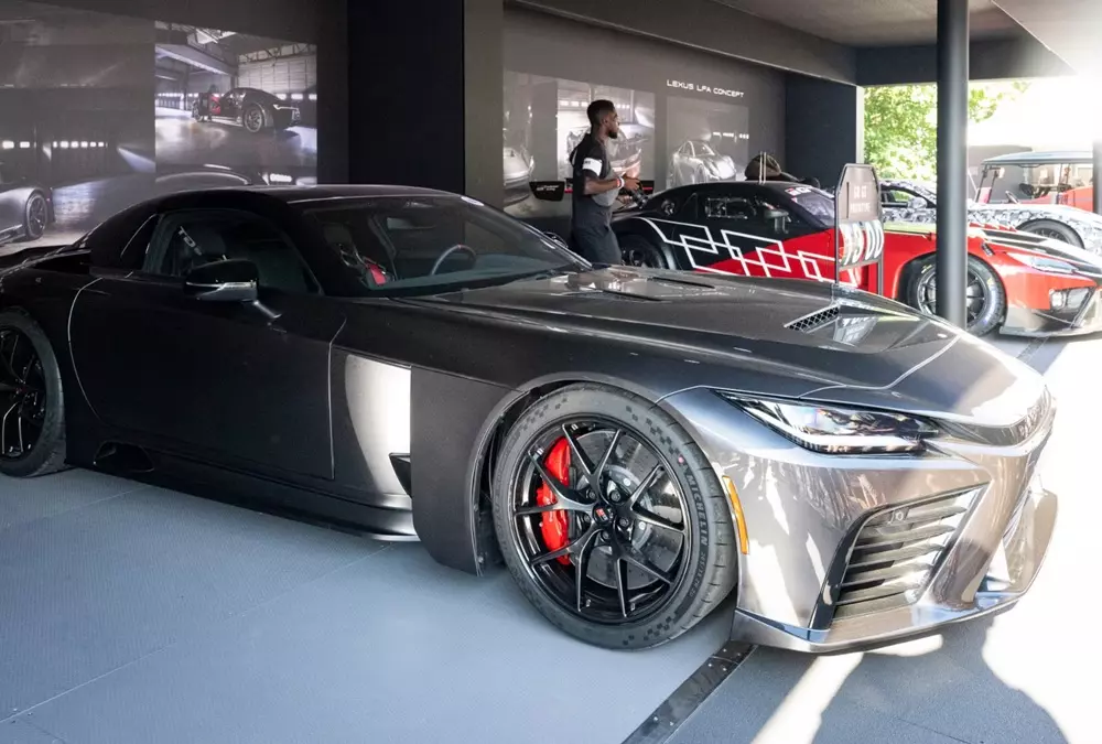 Siêu xe đắt nhất từ trước đến nay của Toyota đã cháy hàng dù chưa được bán ra